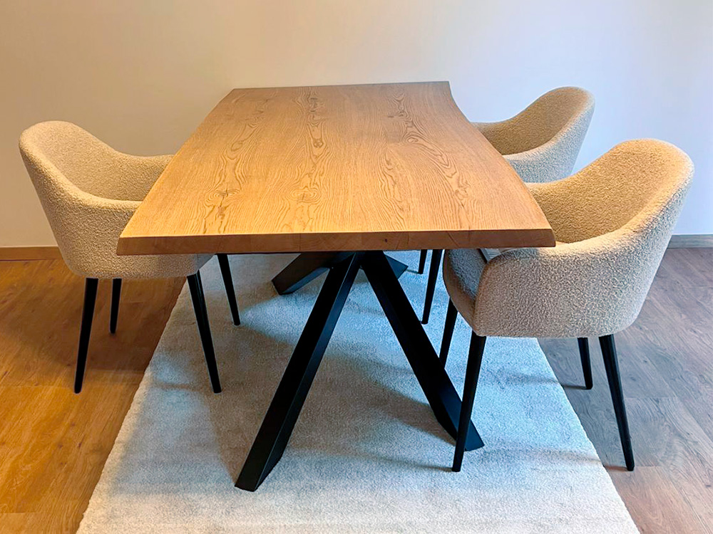 salotto-privato-tavolo